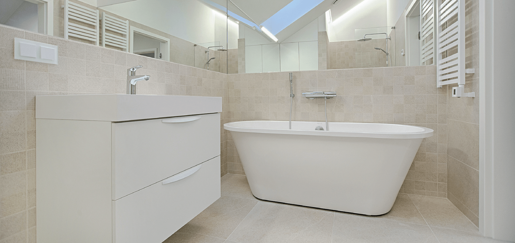 Hele vannituba loob säravalt puhta mulje